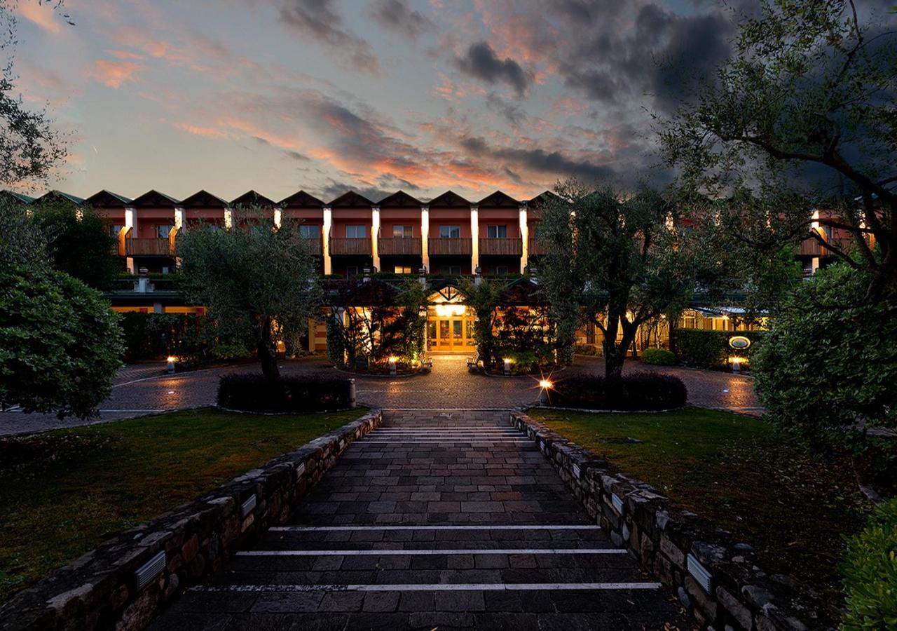Iseo Lago Hotel Екстер'єр фото
